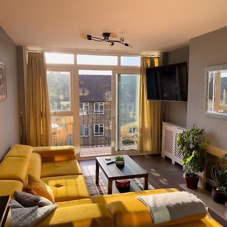 Beautiful 3-Bed Apartment At Swiss Cottage London Exterior foto