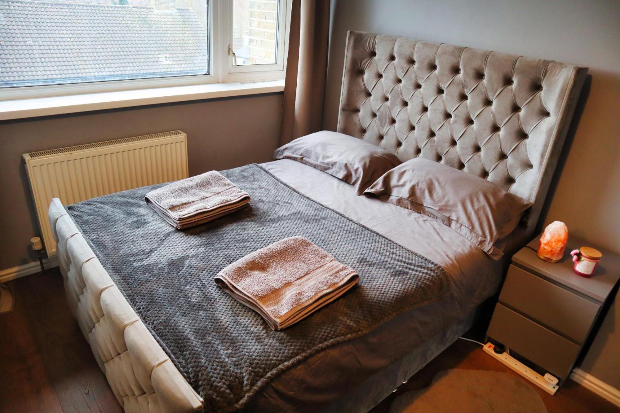 Beautiful 3-Bed Apartment At Swiss Cottage London Exterior foto